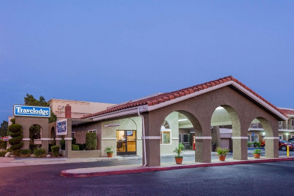 Travelodge by Wyndham Hemet CA image 1