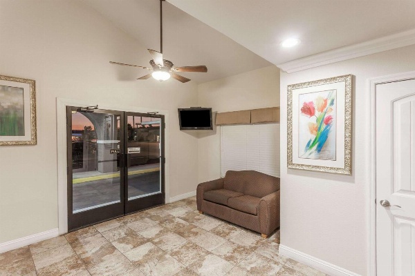 Travelodge by Wyndham Hemet CA Main image